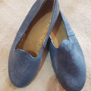 Leather shoes /slippers. - Image 5