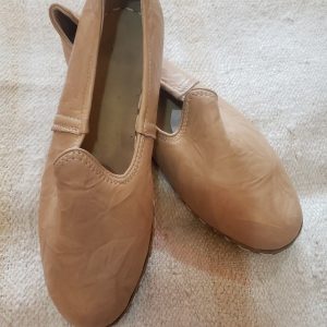 Leather shoes /slippers. - Image 3